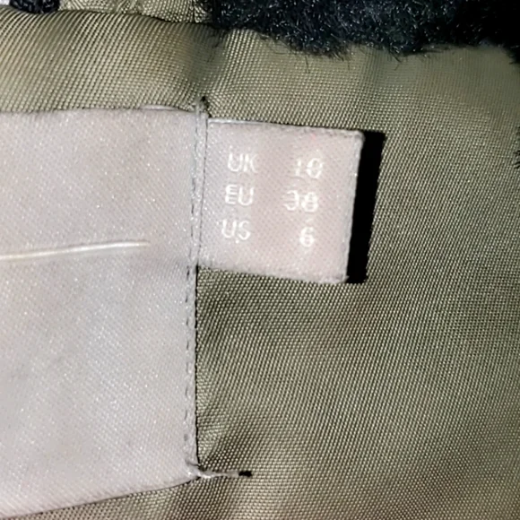 Asos winter coat olive Green khaki faux fur hood size 6 - Picture 3 of 3